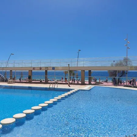 Piso En Primera Linea De Playa En Urbanizacion El Olivar Apartamento